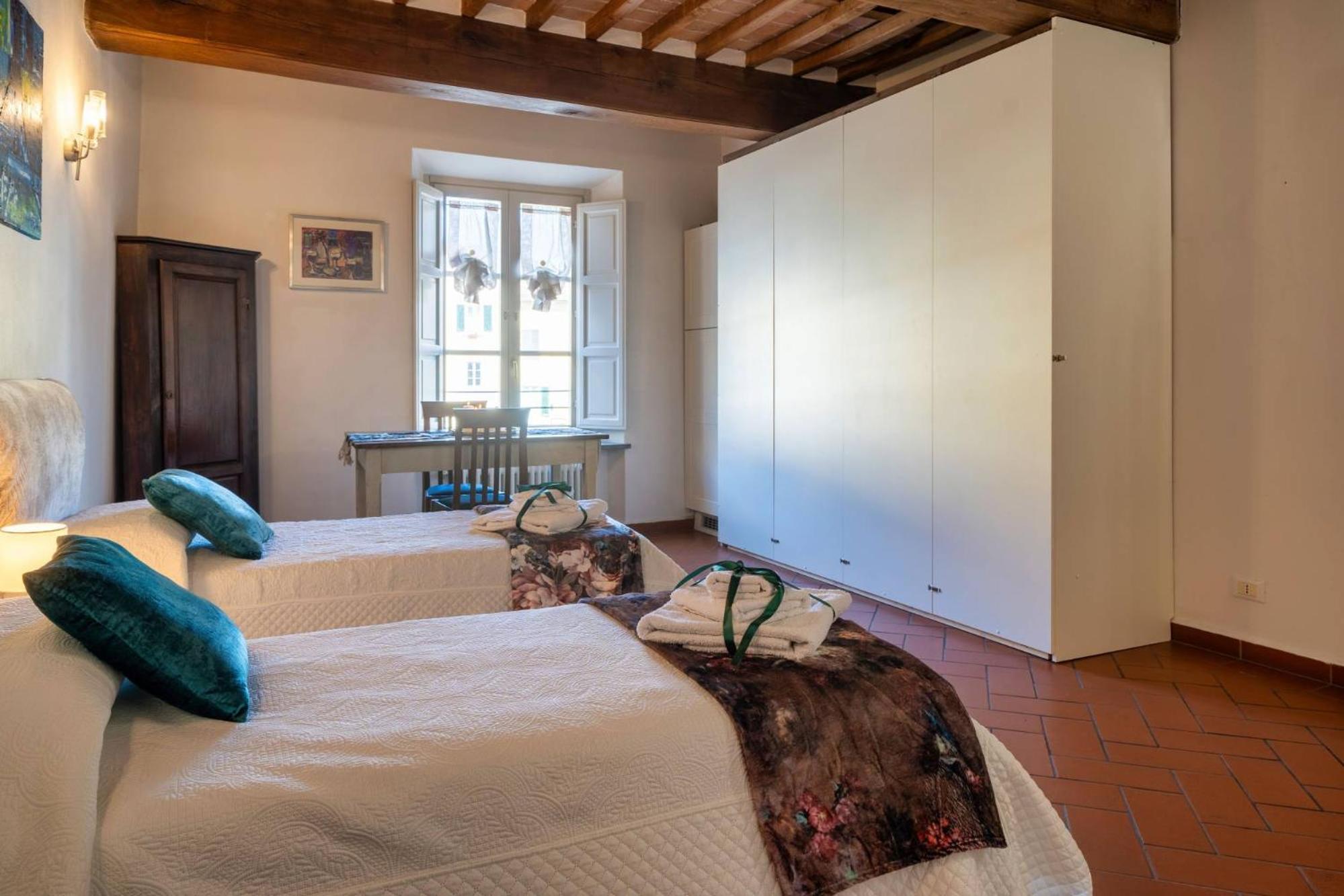 La Dimora Nell'Anfiteatro Superior Room And Apartment Lift Air Conditioning Lucca Buitenkant foto