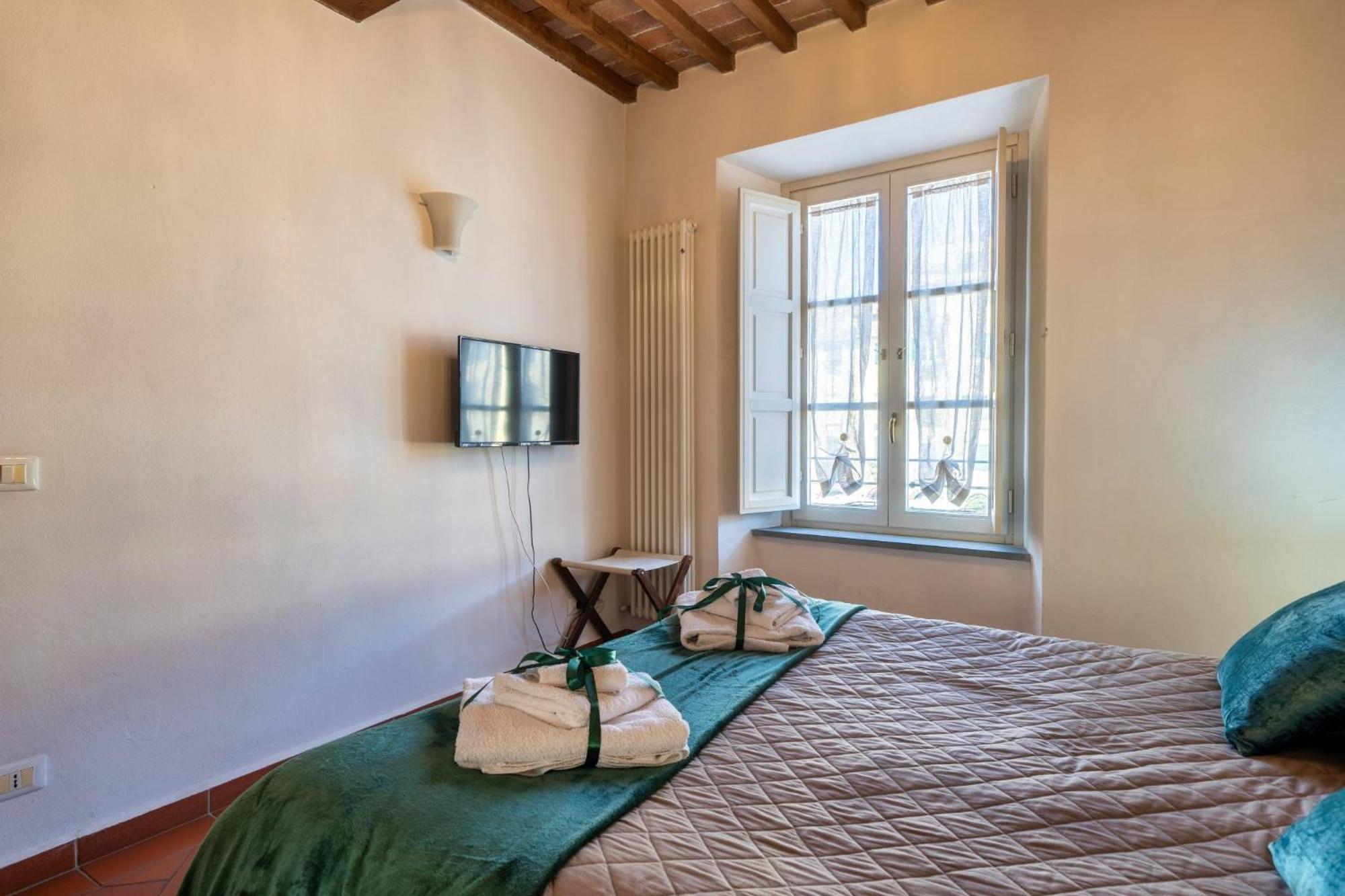 La Dimora Nell'Anfiteatro Superior Room And Apartment Lift Air Conditioning Lucca Buitenkant foto