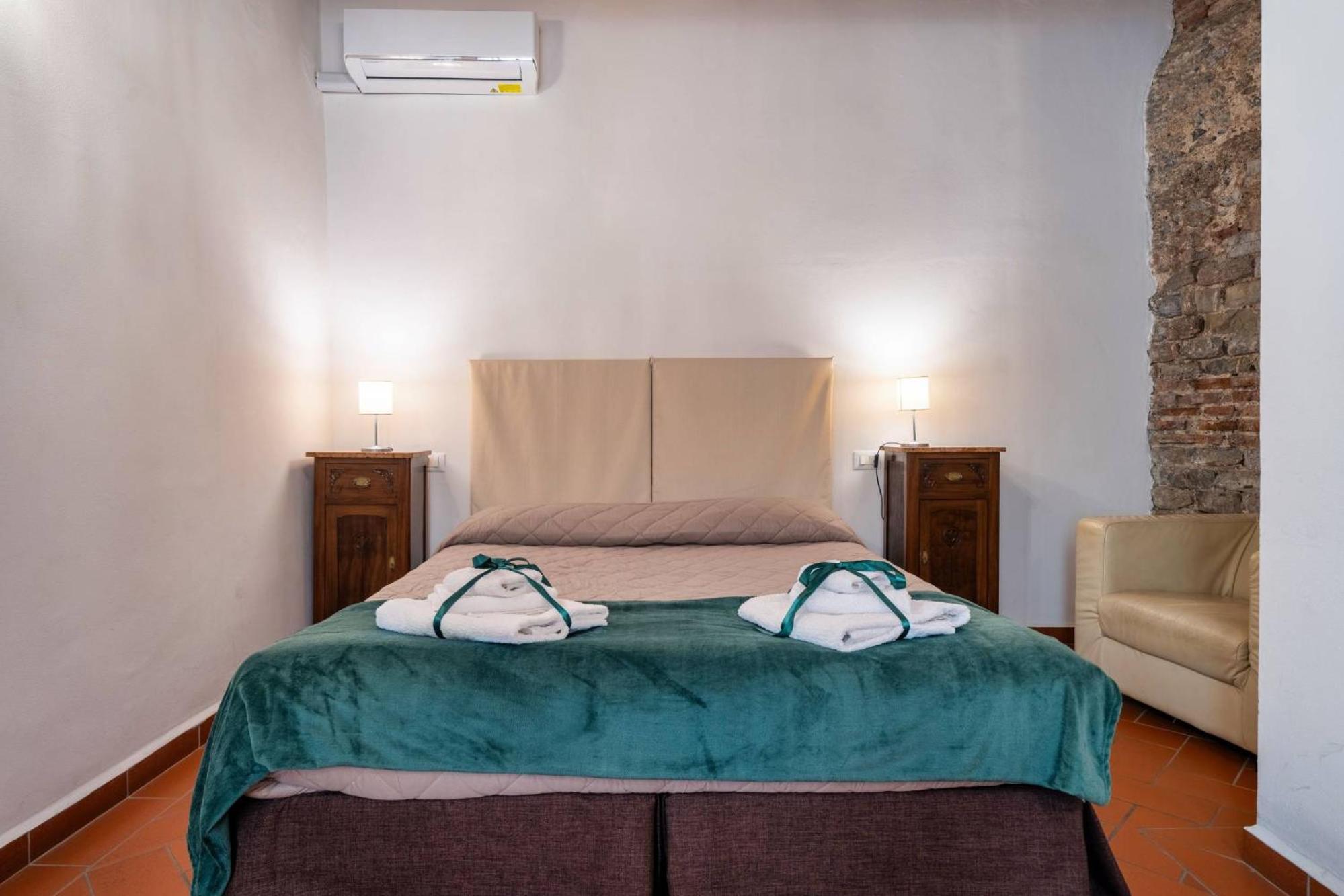 La Dimora Nell'Anfiteatro Superior Room And Apartment Lift Air Conditioning Lucca Buitenkant foto